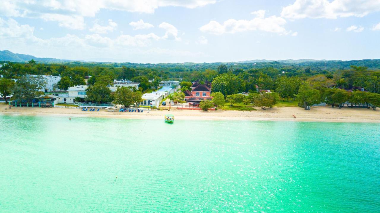 Shields Negril Villas Buitenkant foto