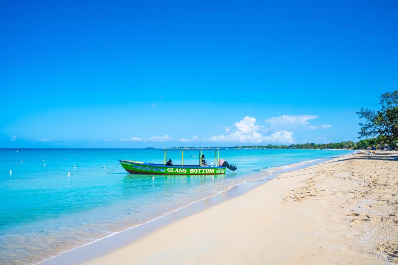 Shields Negril Villas Buitenkant foto