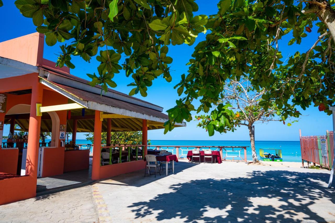 Shields Negril Villas Buitenkant foto
