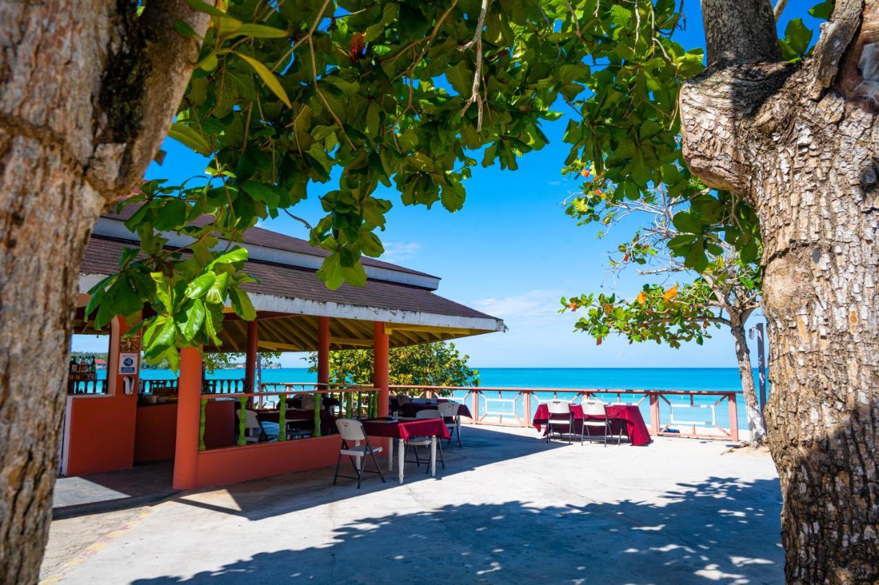 Shields Negril Villas Buitenkant foto