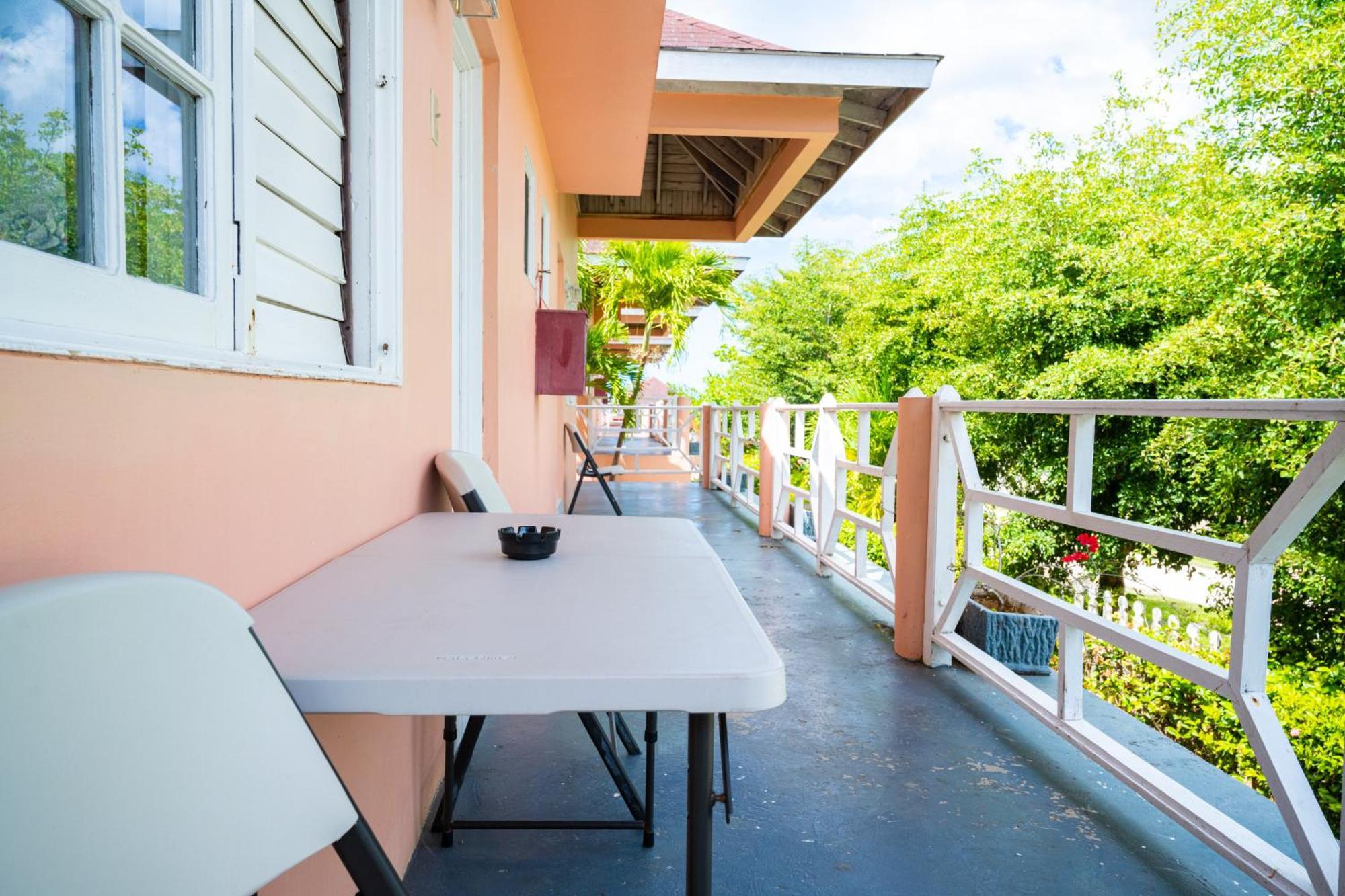 Shields Negril Villas Kamer foto